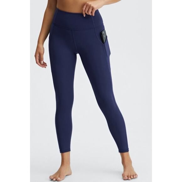NWT Fabletics Oasis PureLuxe High-Waisted Legging Short Size XS - Picture 1 of 8